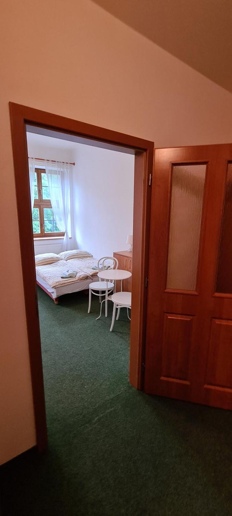 Horske Ubytovani Kralovsky Dvur Na Bilem Potoce Hamry  Zimmer foto